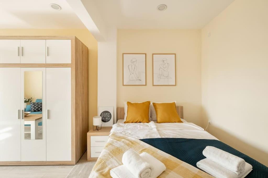 New Central Located Peaceful 1Bdr Self Check-In Sofia Esterno foto